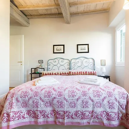 Apartment Oltrarno Real Mood Florentine *